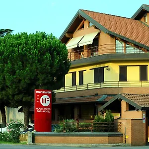 https://hotel-malpensafiera.it-lombardy.com